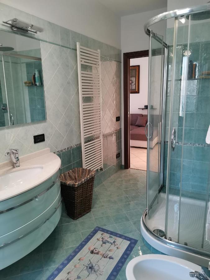 Il Tulipano Apartment San Bartolomeo Al Mare Exterior photo
